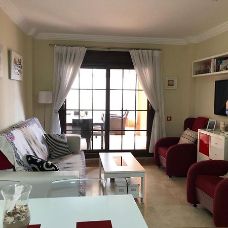 Apartamento Urbanizacion De Lujo En Primera Linea De Playa Ісла-Канела Екстер'єр фото